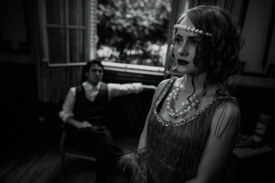 Black and white image of a vintage 1920s styled couple in Buenos Aires.
